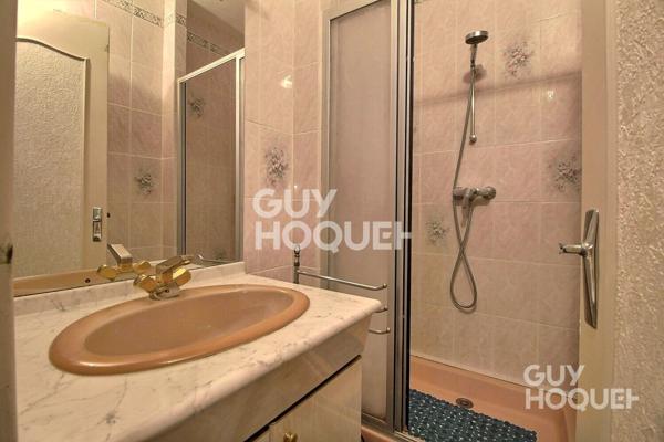 À vendre : Appartement spacieux de 5 pièces à Chaville - Exclusivité Guy Hoquet