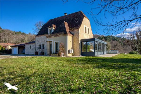 Maison à vendre |  Domme |  7 pièces | 184 m²