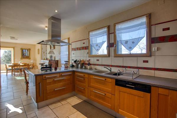 Maison à vendre |  Domme |  7 pièces | 184 m²