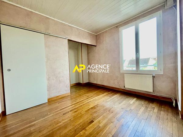 Argenteuil - Maison 4 pièces 2 chambres avec jardin et accès voitures €234 500 ** - Référence 4485