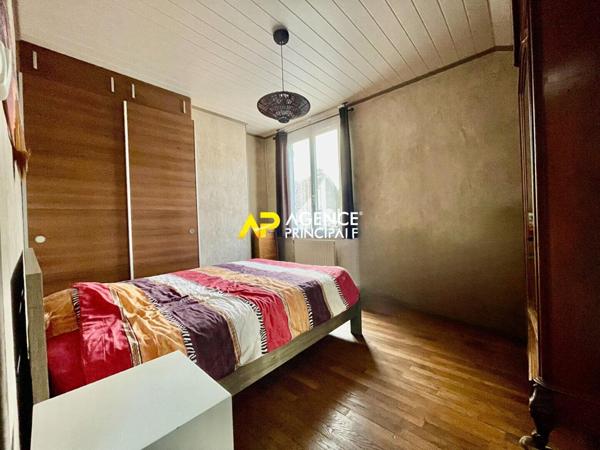 Argenteuil - Maison 4 pièces 2 chambres avec jardin et accès voitures €234 500 ** - Référence 4485