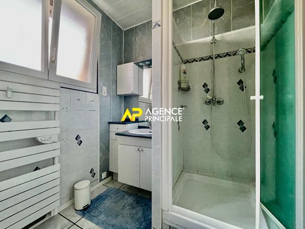 Argenteuil - Maison 4 pièces 2 chambres avec jardin et accès voitures €234 500 ** - Référence 4485