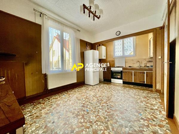 Argenteuil - Maison 4 pièces 2 chambres avec jardin et accès voitures €234 500 ** - Référence 4485