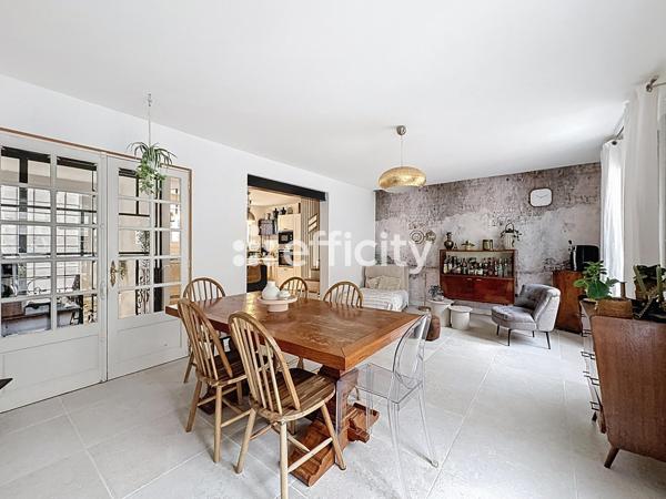 Maison 6 pièces - 146 m² Exclusivité efficity