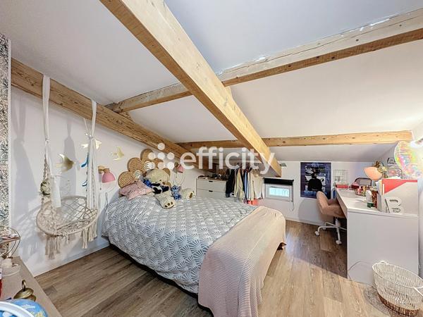 Maison 6 pièces - 146 m² Exclusivité efficity