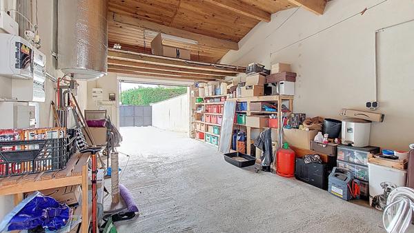 Maison à vendre à Carpentras - 4 pièces avec jardin et garage