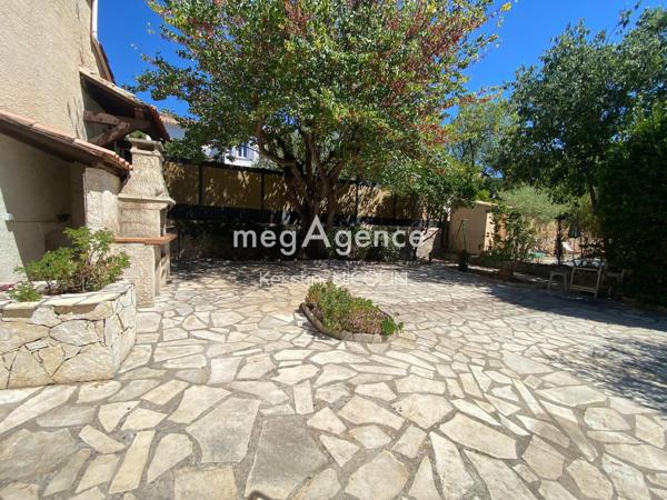 Maison à TOULON, 83100 - 3 pièces 75m²