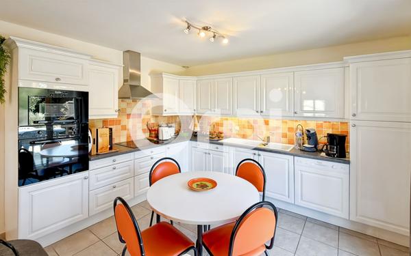 Maison à vendre    4 pièces • 98 m2 Ruoms