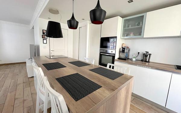 Appartement à vendre    3 pièces • 70 m2 Marseille 13