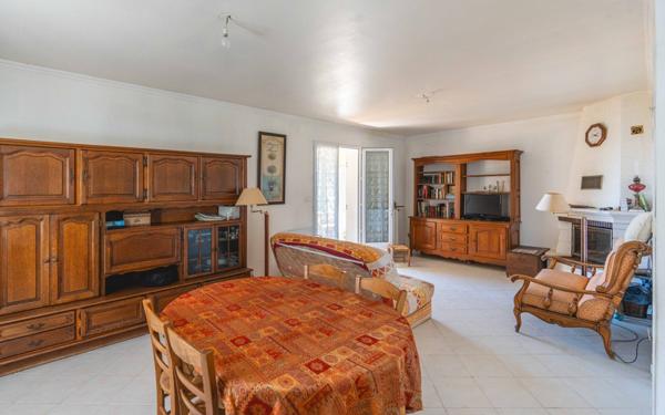 Maison à vendre    4 pièces •  Pertuis