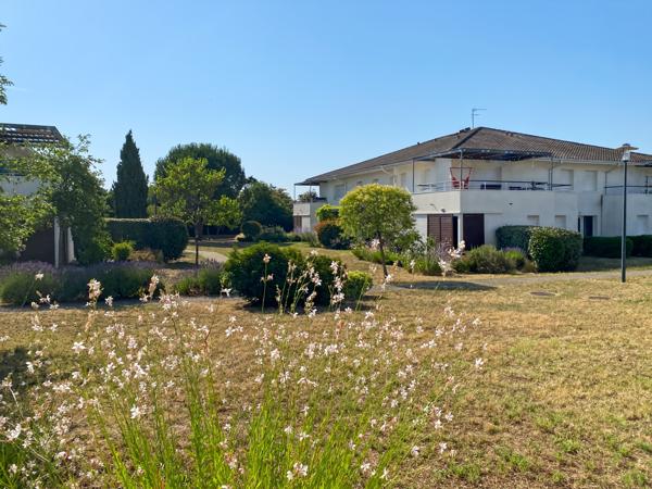 Appartement
         3 pièces
        - 57 m² 198 000 € *