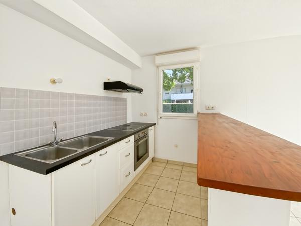 Appartement
         3 pièces
        - 57 m² 198 000 € *