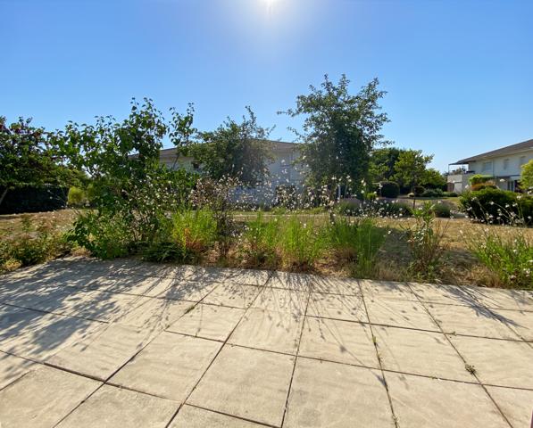 Appartement
         3 pièces
        - 57 m² 198 000 € *