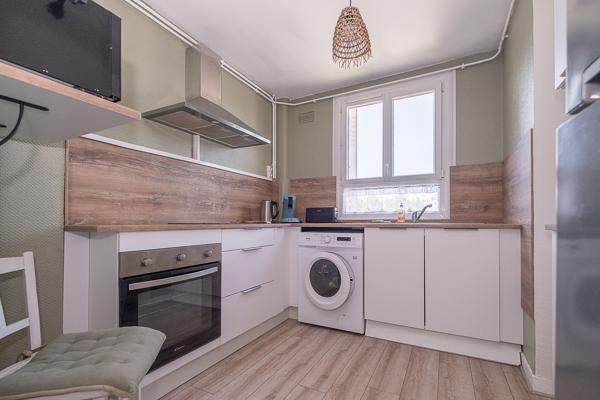 Appartement
         3 pièces
        - 64 m² Exclusivité 94 900 €*
