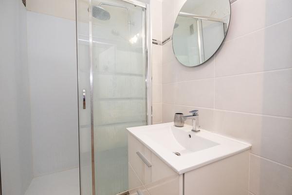 Appartement
         3 pièces
        - 64 m² Exclusivité 94 900 €*
