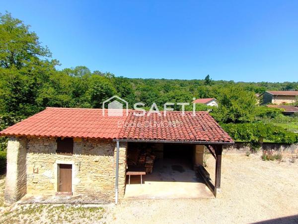 Jolie maison de village à rénover d'une surface habitable de 170 m2
