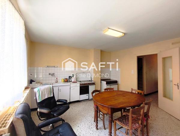 Jolie maison de village à rénover d'une surface habitable de 170 m2