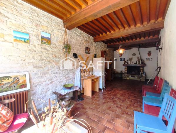 Jolie maison de village à rénover d'une surface habitable de 170 m2