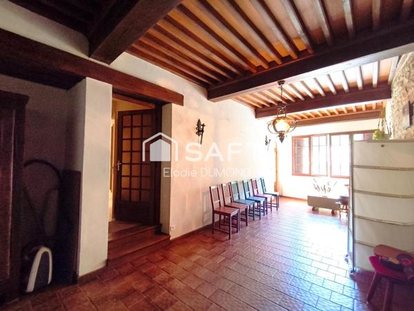 Jolie maison de village à rénover d'une surface habitable de 170 m2