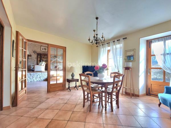 Maison en pierre de 173 m²