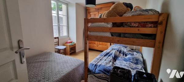 CUILLE - Centre ville - Maison de caractère avec dépendances et terrain