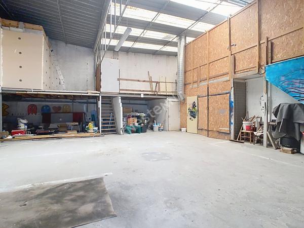 Immeuble Saint Macaire En Mauges 9 pièce(s) 353 m2