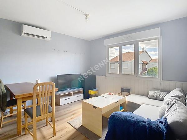 Immeuble Saint Macaire En Mauges 9 pièce(s) 353 m2