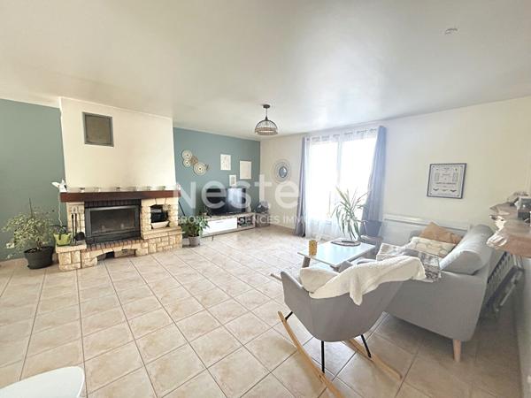 CHABRIS : MAISON DE PLAIN-PIED 5 CHAMBRES ENVIRONNEMENT CALME PROCHE COMMERCES (INDRE 36)