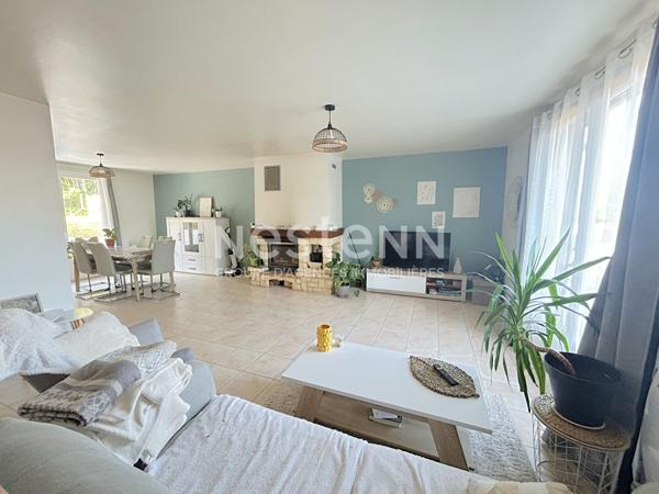 CHABRIS : MAISON DE PLAIN-PIED 5 CHAMBRES ENVIRONNEMENT CALME PROCHE COMMERCES (INDRE 36)