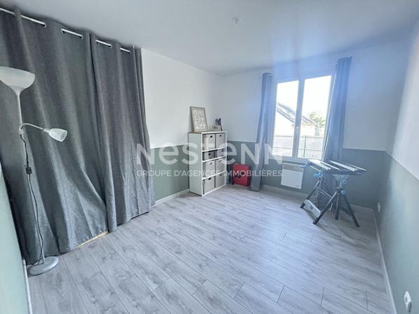 CHABRIS : MAISON DE PLAIN-PIED 5 CHAMBRES ENVIRONNEMENT CALME PROCHE COMMERCES (INDRE 36)