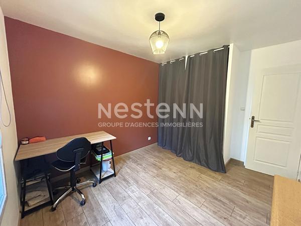 CHABRIS : MAISON DE PLAIN-PIED 5 CHAMBRES ENVIRONNEMENT CALME PROCHE COMMERCES (INDRE 36)