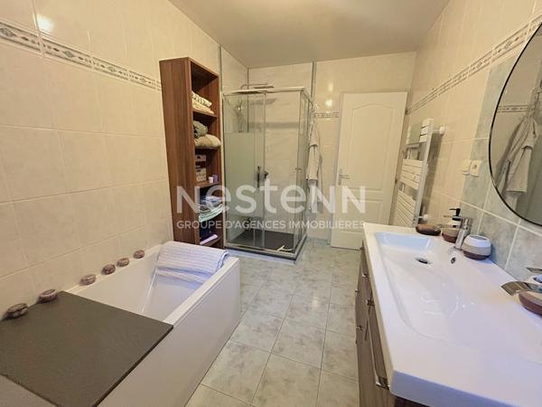CHABRIS : MAISON DE PLAIN-PIED 5 CHAMBRES ENVIRONNEMENT CALME PROCHE COMMERCES (INDRE 36)