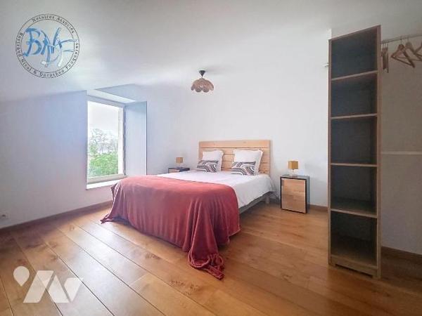 Manoir d'Exception ? 350 m² ? Domaine Natura 2000
Construit sur un parc de 76 ha, Étang de 144...