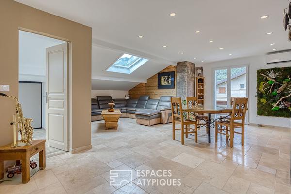 Appartement rénové dans une maison de ville proche du lac