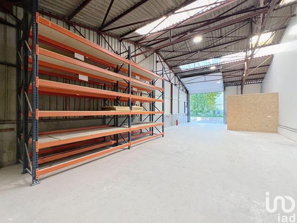 Location atelier 250 m² Brie-Comte-Robert