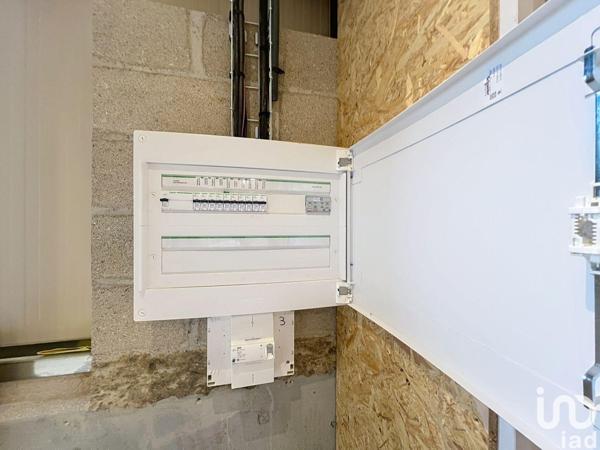 Location atelier 250 m² Brie-Comte-Robert