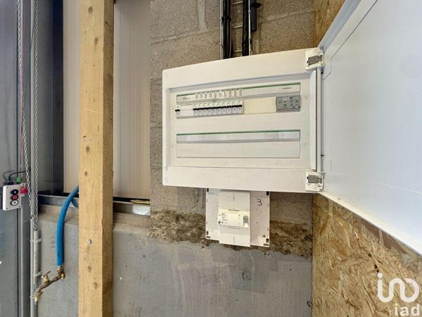 Location atelier 250 m² Brie-Comte-Robert