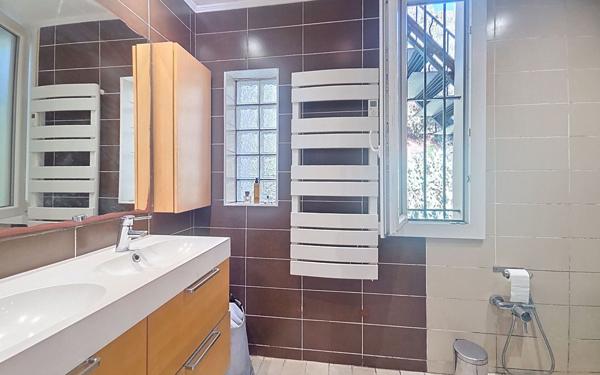 Appartement à vendre    4 pièces • 100 m2 Nice