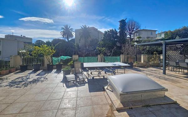 Appartement à vendre    4 pièces • 100 m2 Nice