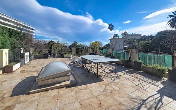 Appartement à vendre    4 pièces • 100 m2 Nice