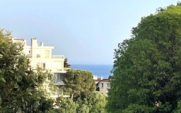 Appartement à vendre    4 pièces • 100 m2 Nice