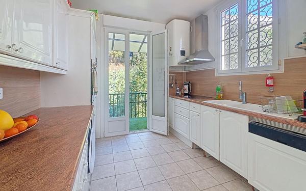 Appartement à vendre    4 pièces • 100 m2 Nice