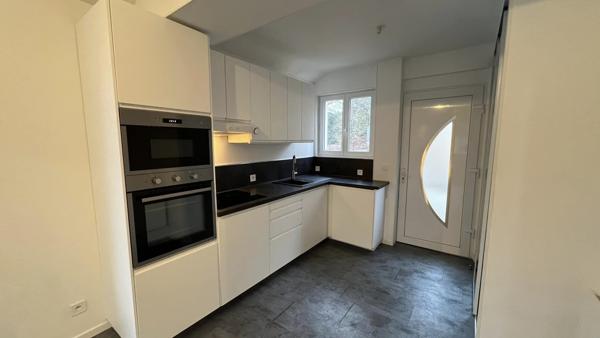 Avallon (89200) Appartement rénové de 3 pièces avec jardin privatif et box !