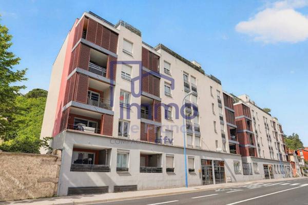 Appartement 2 pièces                                        - 69300 Caluire-et-Cuire Réf : 21642