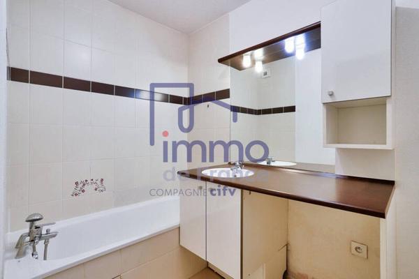 Appartement 2 pièces                                        - 69300 Caluire-et-Cuire Réf : 21642