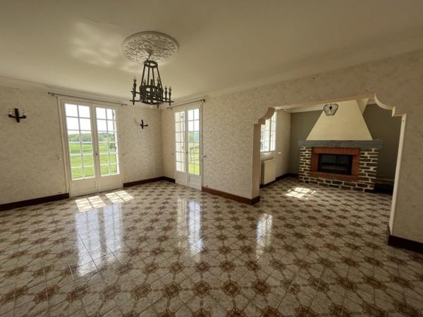 Maison à louer |                                        St-Martin-de-Fressengeas |                                        4 pièces  | 129 m²