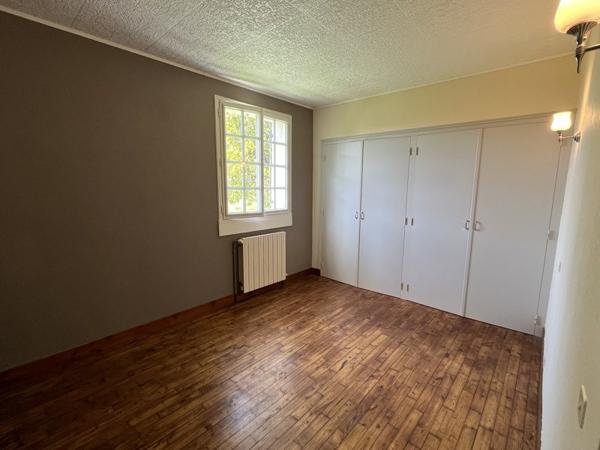 Maison à louer |                                        St-Martin-de-Fressengeas |                                        4 pièces  | 129 m²