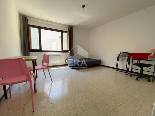 Appartement Marseille 1 pièce 26 m2 Timone cuisine séparée meublé