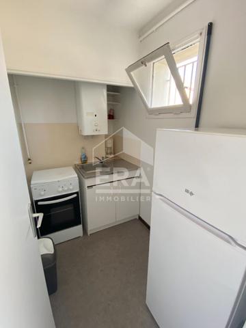 Appartement Marseille 1 pièce 26 m2 Timone cuisine séparée meublé