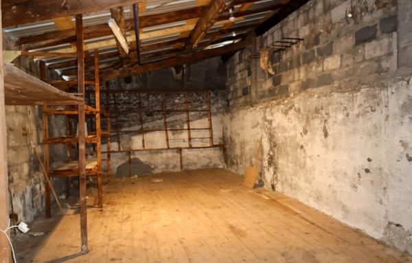 Local Commercial de 163 m²